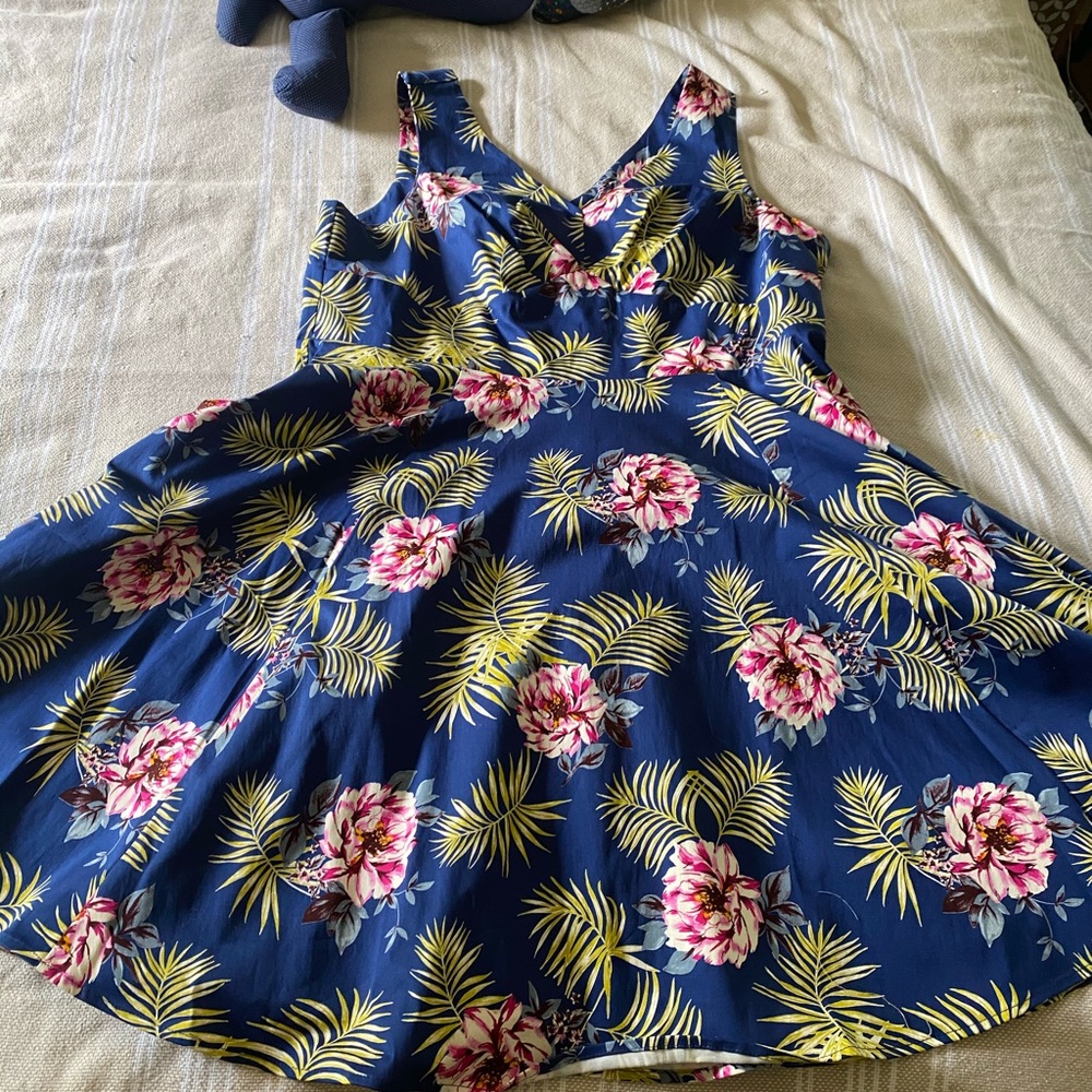 COPY - Retro tropical print dress
